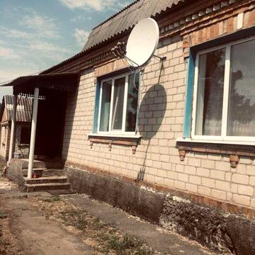 Продам будинок в місті Узин.