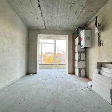 Здана велика 2 кім з чорновими роботами поблизу Арсену.