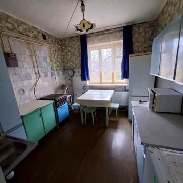 Продаж 4-х кімнатної квартири