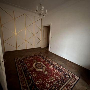 Трьохкімнатна квартира у центрі Львова