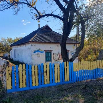 Продам  невеликий будинок в с. Петрівка