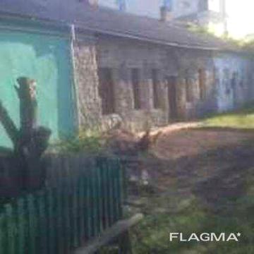 Трикімнатна під комерцію або житло