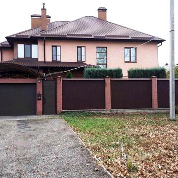 Дом новострой 2013 г. с шикарным ремонтом