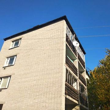 Продам трикімнатну квартиру в с.Набутів