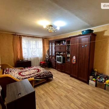 Продажа 3к квартира Олександра Матросова вулиця