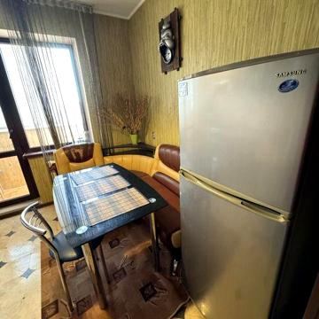 Продажа 2-х комнатная квартира на 4 Таврическом