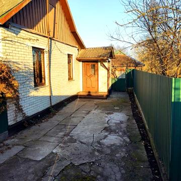 Продам будинок 74м2, 4 кімнати, 6 соток землі, опалення індивідуальне