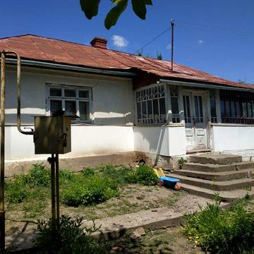 Будинок з ділянкою від власника
