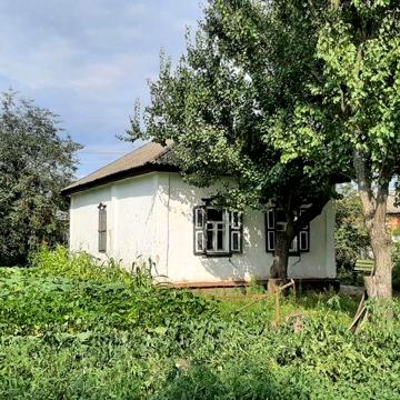 Продам будинок (без ремонту). Район 13ї школи