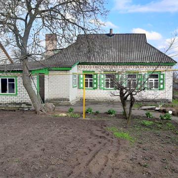 Продам садибу в м. Глобине