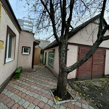 Будинок в місті