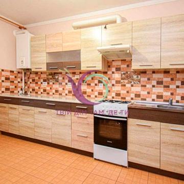 1 кімнатна квартира.
Продається  1 кімнатна квартира на вул. Яреми 8