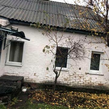 Будинок в селі Гірманка. Поряд ЗАЛІЗНИЦЯ. 60сот.зем.ділянка.