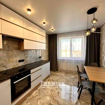 СРОЧНАЯ ПРОДАЖА!Качественный ремонт.Большая однокомнатная.Новый дом