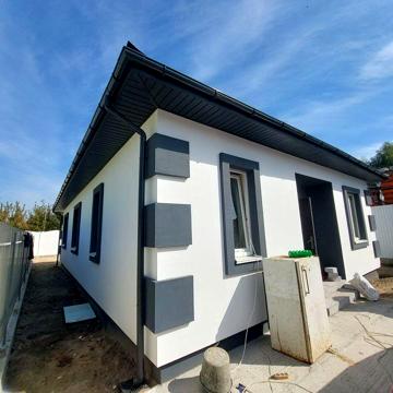 Продам без комісії новий готовий окремостоячий будинок  на Пекарні!