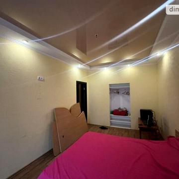 Продаж 3к Квартира Зойфера Юри вулиця