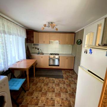 Здам частину будинку в центрі міста