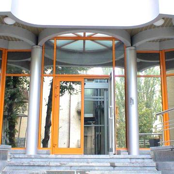 Продам 2-х кімнатну в центрі. б-р. Т. Шевченко, 11
