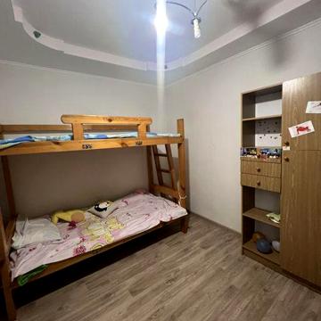 Продается   полдома на Зеленом Яру.