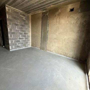 Класна , простора квартира в новобудові. Покажу саме Вам.