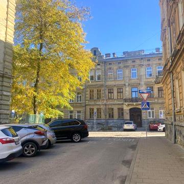 3-х кім 400 м до Оперного театру + фасадні вікна+підвал_ВЛАСНИК