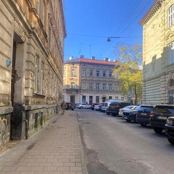3-х кім 400 м до Оперного театру + фасадні вікна+підвал_ВЛАСНИК