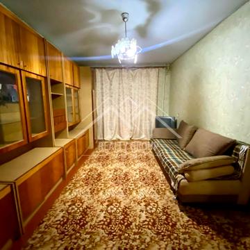 Нарвська вул., 7
