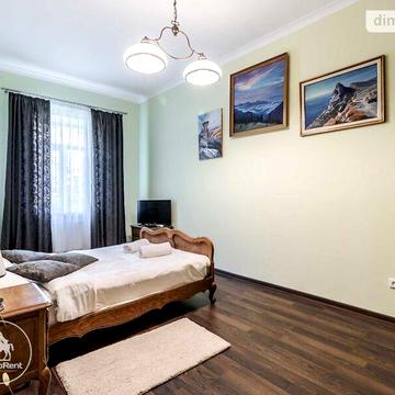 Довгострокова оренда 2к Квартира Мирослава Скорика (Чайковського) вулиця