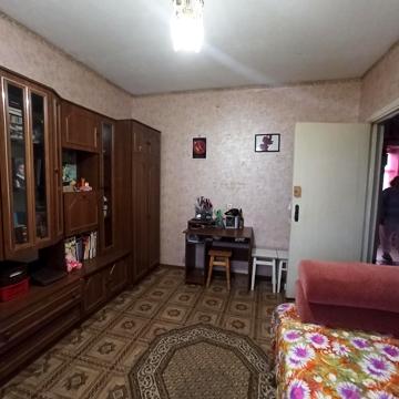 Героїв Крут вул., 64