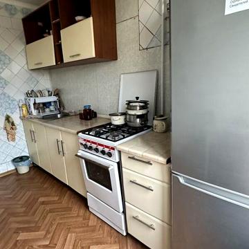 Продаж 3к Квартира Великотирнівська вулиця