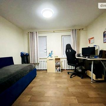 Продаж 3к Дім Службова вулиця