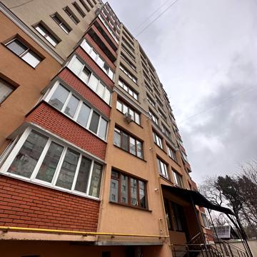 Подільська вул., 175