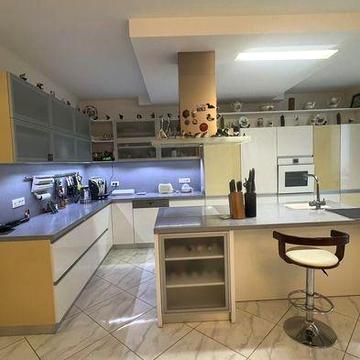 Продажа  квартиры  в районе  Аркадии  / Кленовая  , 160м , балкон ,