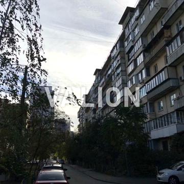 Оболонський просп., 10