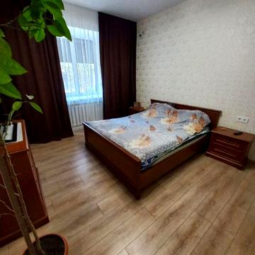 Продам сталинка, ул.Чичибабина, Госпром, м.Научная, Центр