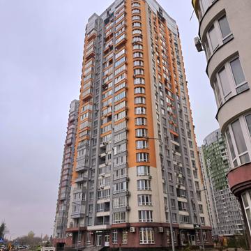 Каховська вул., 58