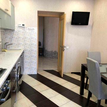 Оренда 3к квартири на Поділлі (8387)