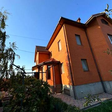 Продам будинок поряд з Чорноморськом!!