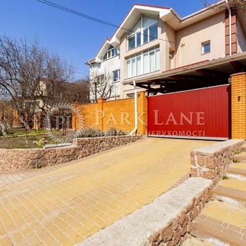 Продаю дом на Печерске по цене квартиры!