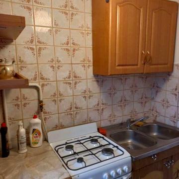 Сдам 2 ком квартиру !