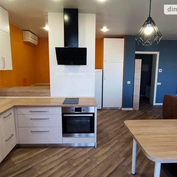 Продажа 3к квартира Українська вулиця ЖК Версаль парк