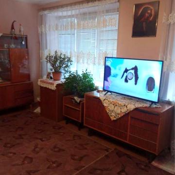 Продається 2 кімнатна квартира в центрі