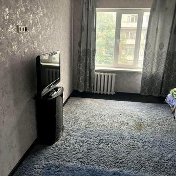 Продам 2-х кімнатну квартиру