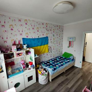 Героїв Небесної Сотні просп., 18/7