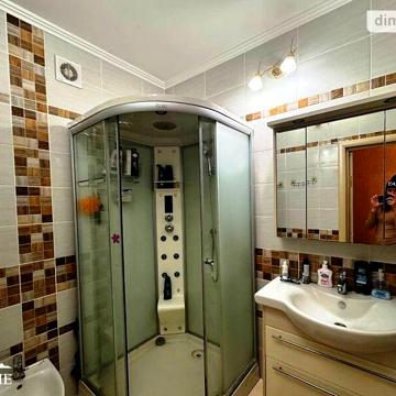 Продаж 3к Квартира Хрещатик (Карла Маркса) вулиця