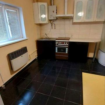 Центр міста Полтави, 1/4 частина 1 пов. будинку