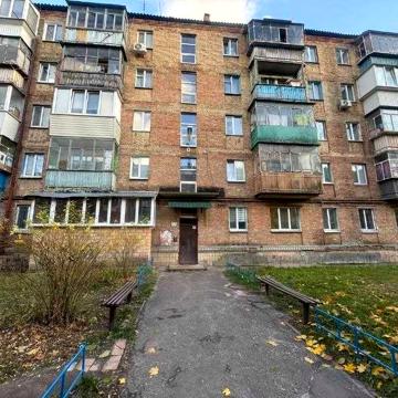 продам однокімнатну квартиру