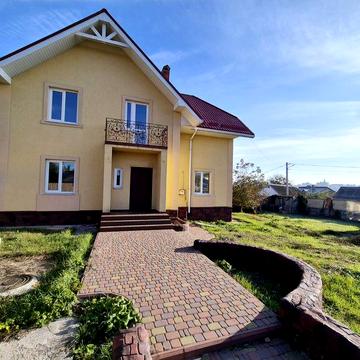 Новий окремий двоповерховий будинок з якісним ремонтом Центр р-н Подол