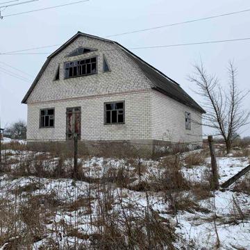 Продається будинок у Варві з двома ділянками