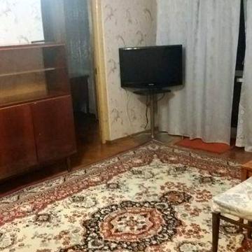 Хозяйка.Продам 3х кв. 4/5, Слободка, ак.Воробйова,34, хл/зав.